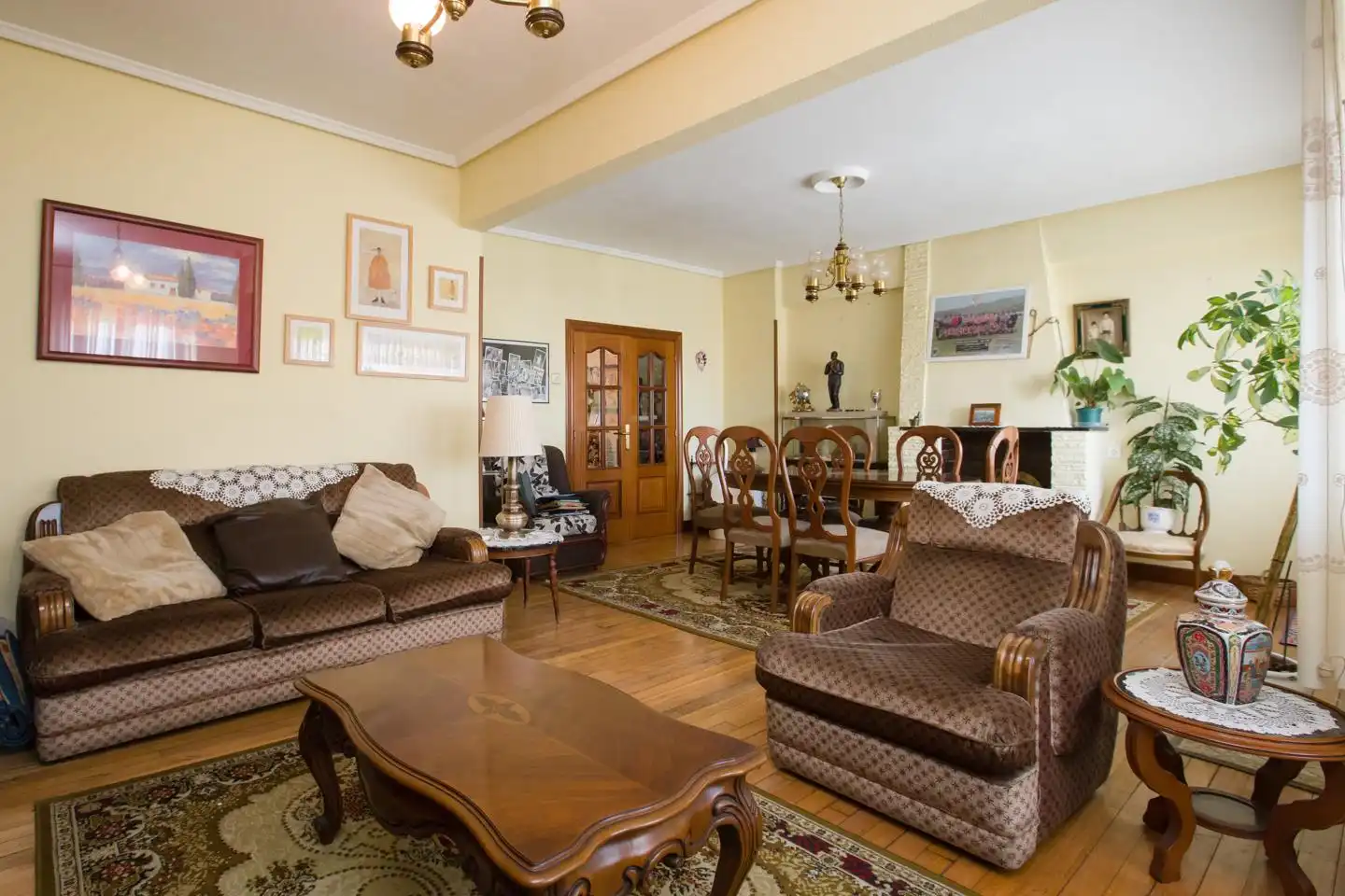 Sala de estar de Piso en venta en Barakaldo  con Terraza, Trastero y Amueblado