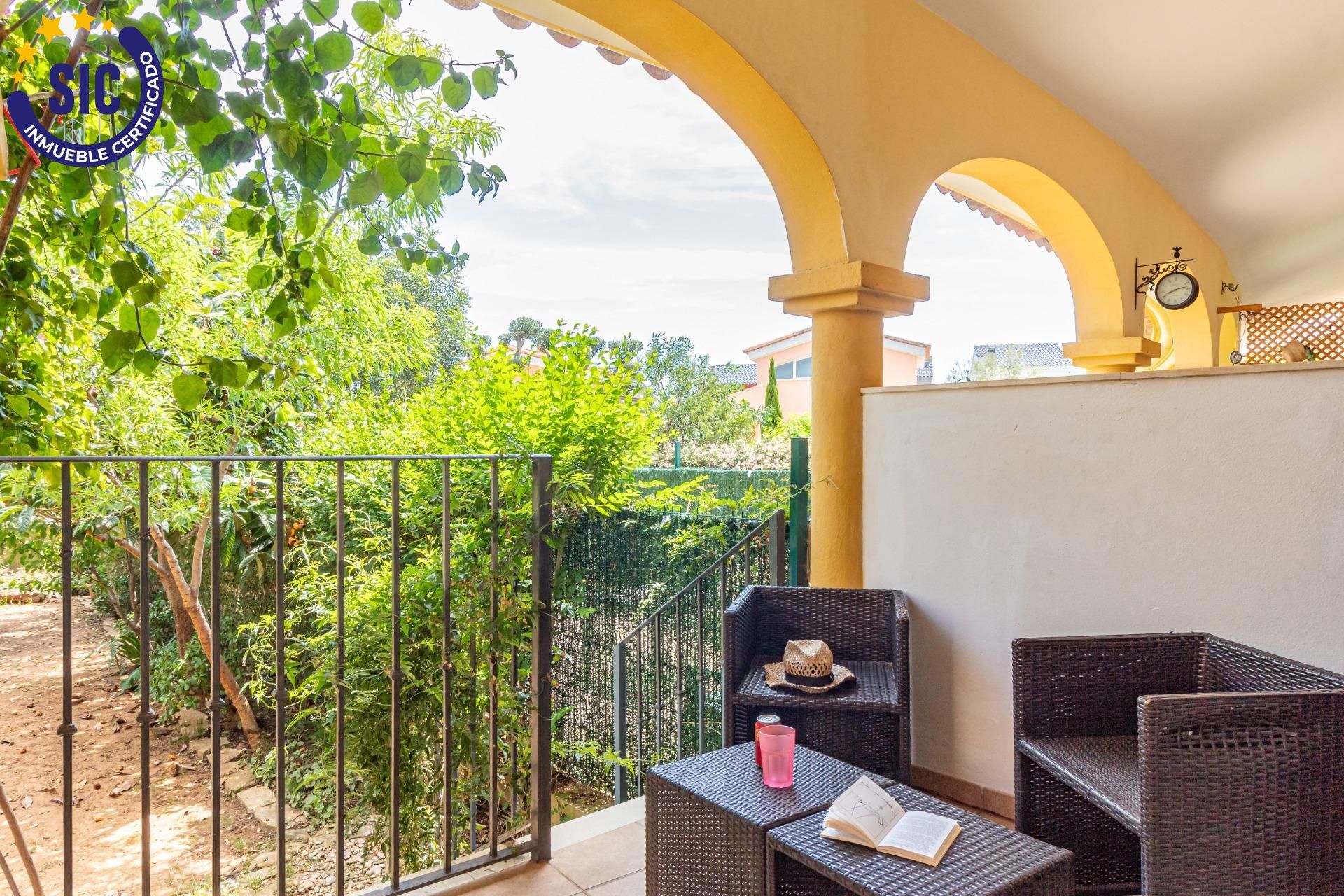 Jardí de Casa adosada en venda en Peñíscola / Peníscola amb Aire condicionat, Calefacció i Jardí privat