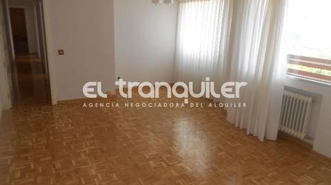 Foto 4 de Àtic de lloguer a Travesía López Aranda, Salvador, Madrid