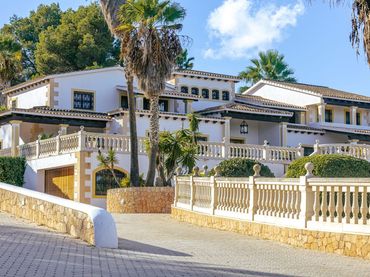 Casa amb balcó en venda a Carrer d'en Toni des Pou