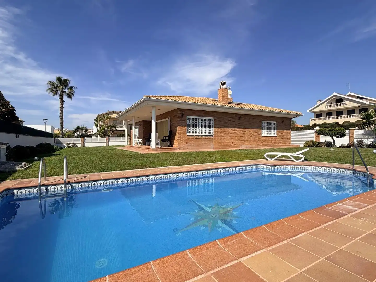 Piscina de Casa o chalet en venta en El Vendrell con Calefacción, Jardín privado y Piscina