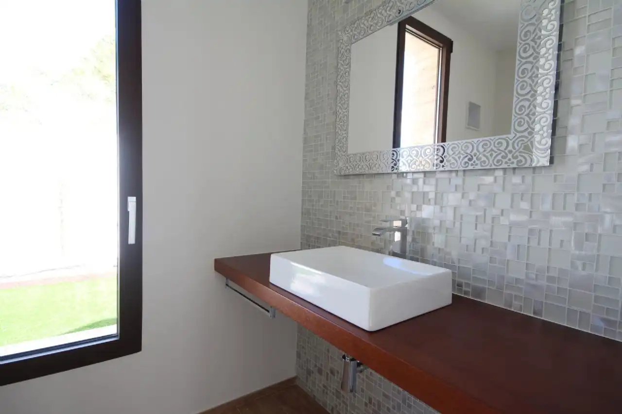 Bany de Casa o xalet en venda en Jávea / Xàbia amb Aire condicionat, Jardí privat i Piscina