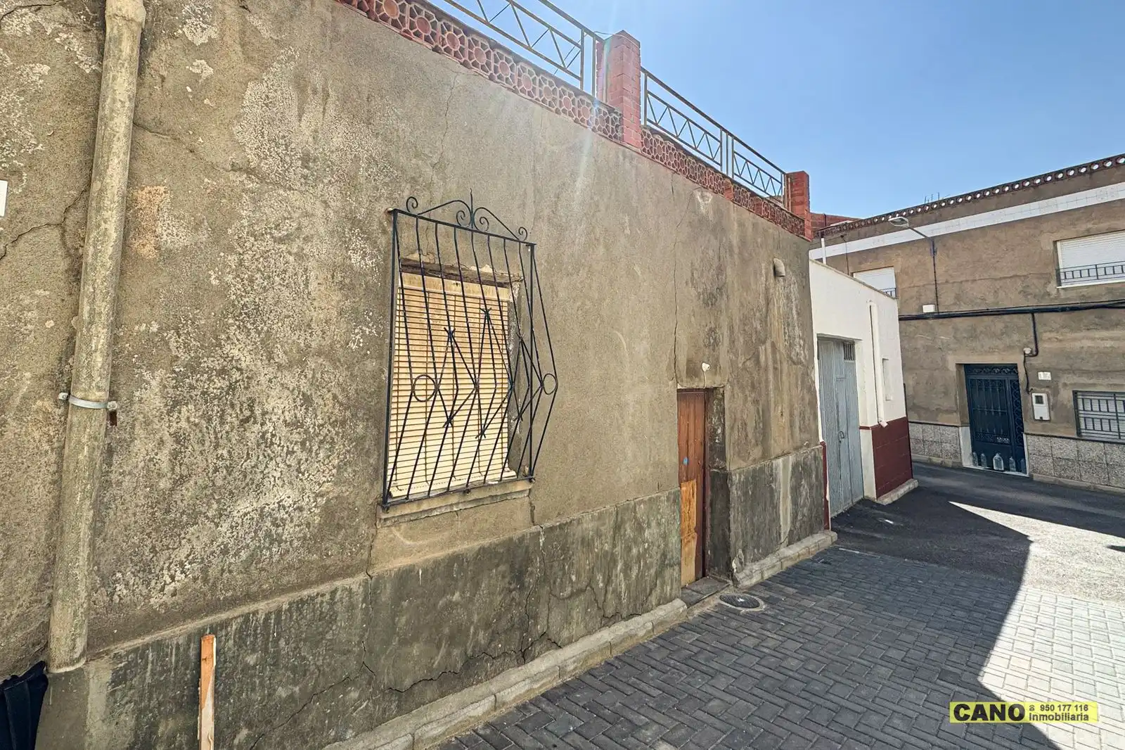 Vista exterior de Casa o xalet en venda en Tabernas amb Terrassa