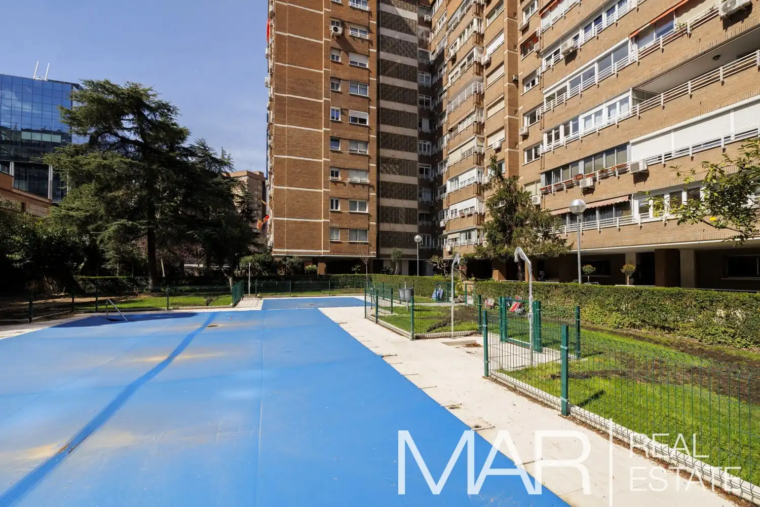 Vista exterior de Piso en venta en Madrid con Aire acondicionado, Calefacción y Trastero