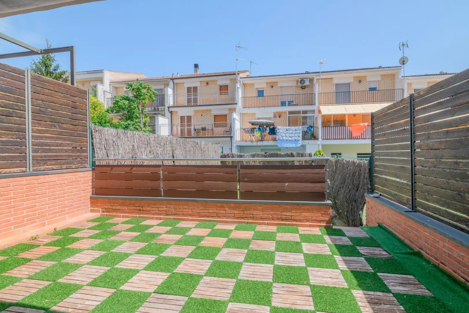 Terrassa de Casa o xalet en venda en Santpedor amb Calefacció, Jardí privat i Parquet
