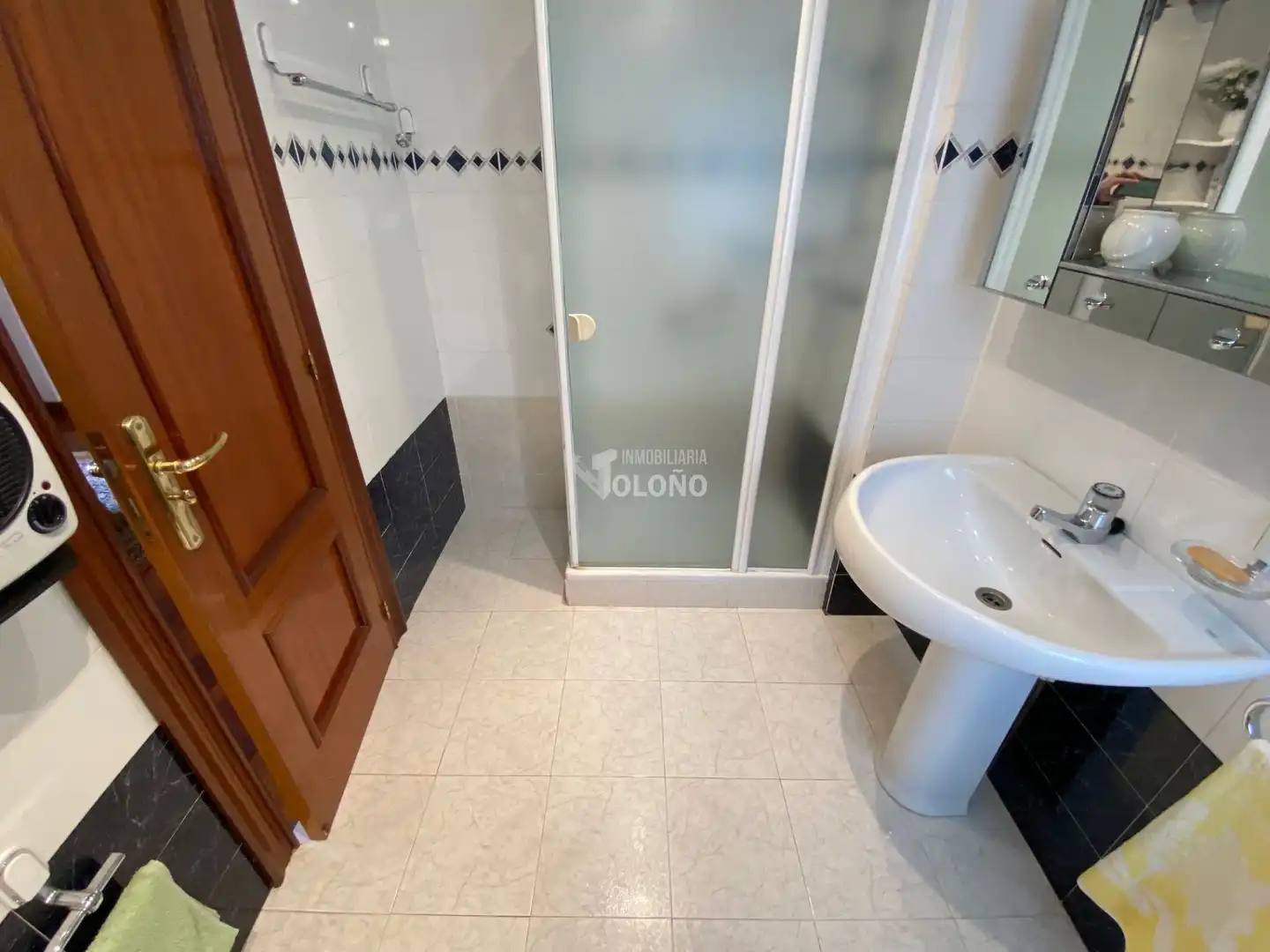 Bany de Casa o xalet en venda en Haro amb Calefacció, Jardí privat i Parquet