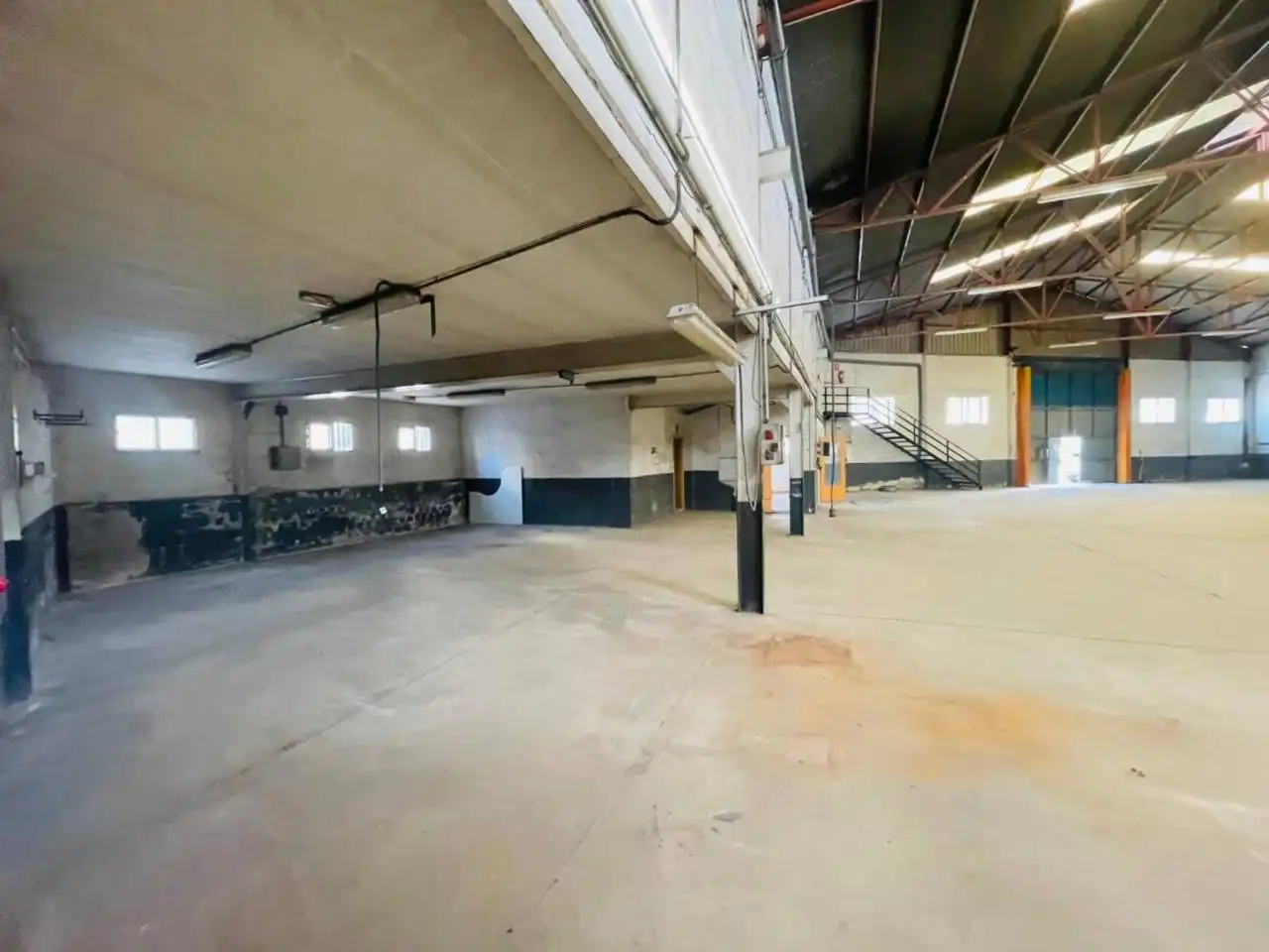 Nave industrial in vendita a Avenida Daniel Ayala, imagen 10