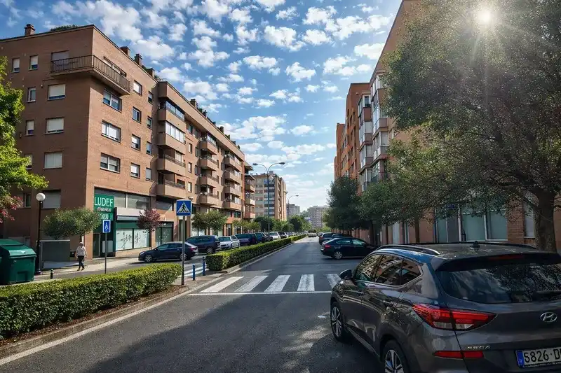 Vista exterior de Pis en venda en Barañáin / Barañain amb Calefacció i Terrassa