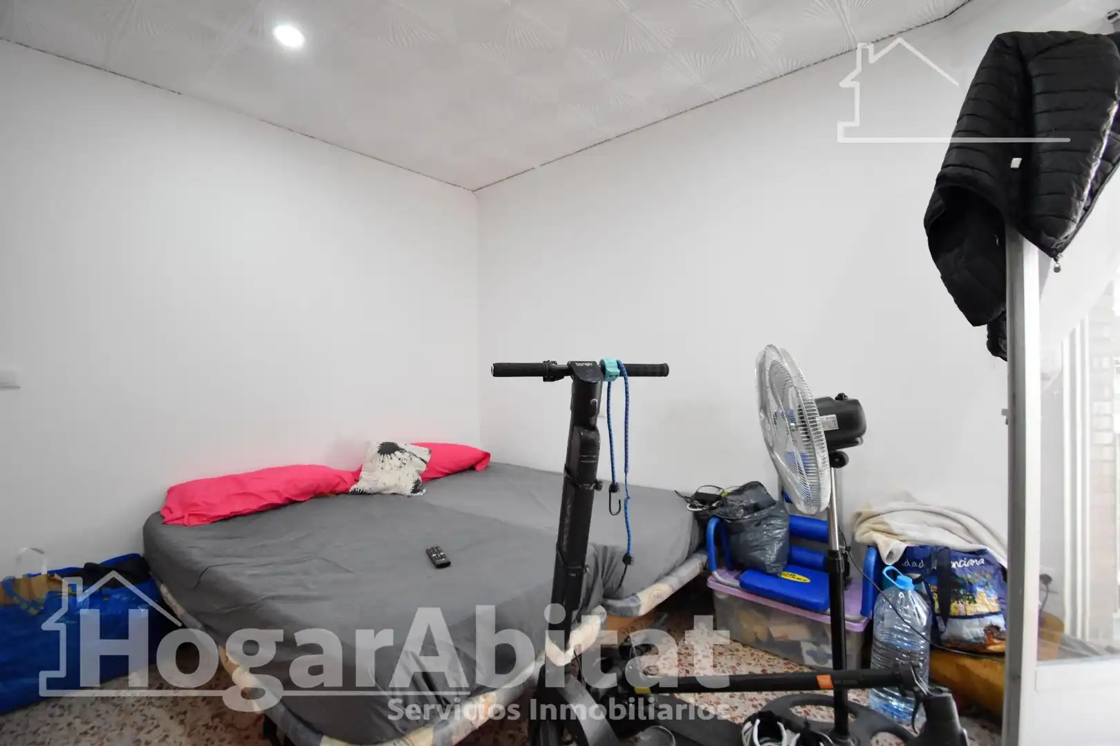 Wohnung zum Verkauf in Gandia mit Terrasse, Abstellraum und Möbliert