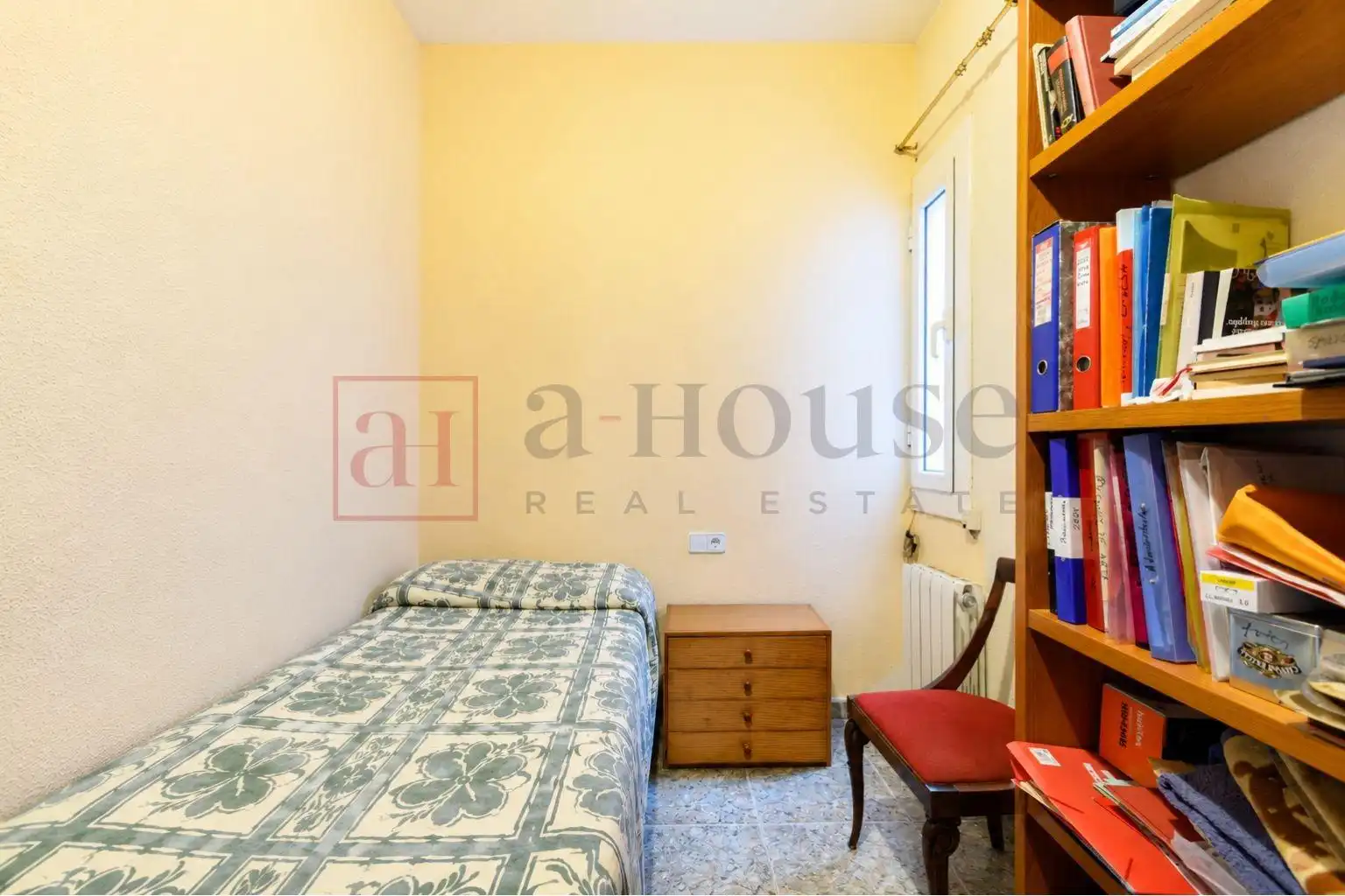 Schlafzimmer von Wohnung zum Verkauf in Barcelona mit Klimaanlage, Heizung und Terrasse