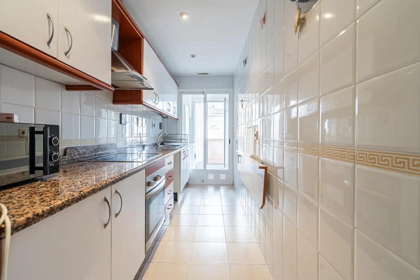 Cocina de Ático en venta en Tomares con Terraza y Piscina comunitaria