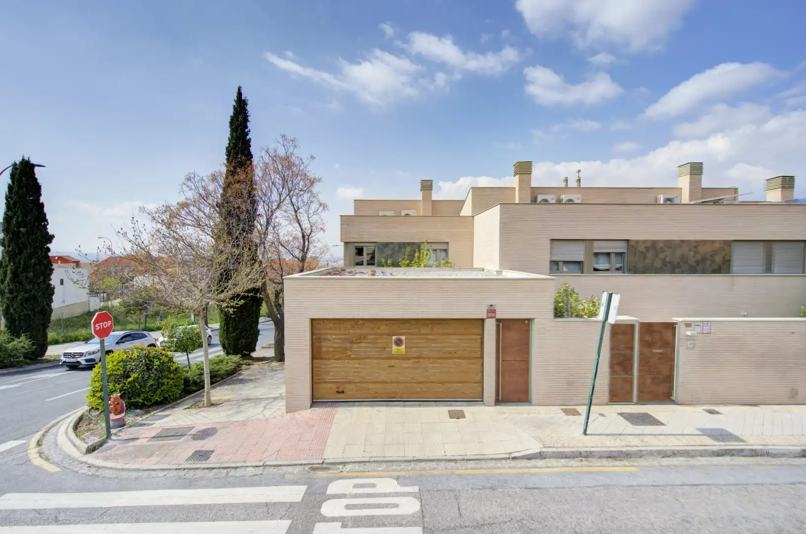 Vista exterior de Casa o chalet en venta en Granada con Aire acondicionado, Calefacción y Terraza