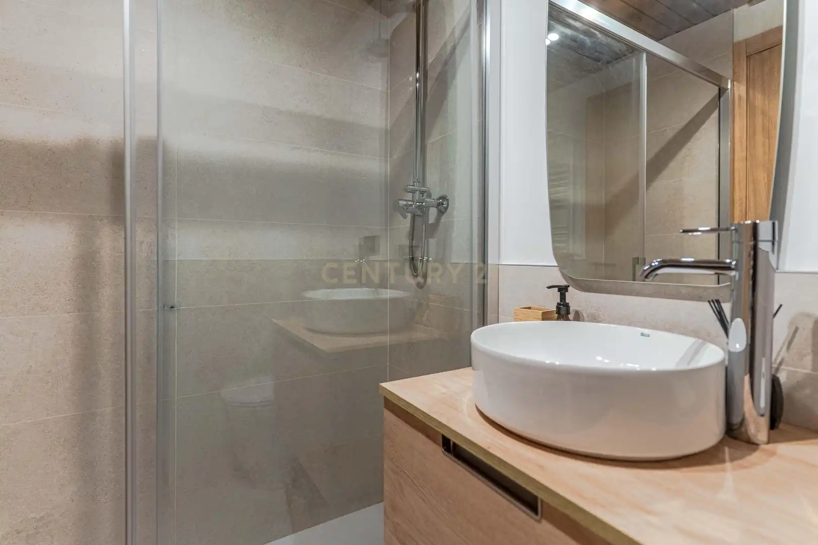 Baño de Dúplex en venta en Zona alta