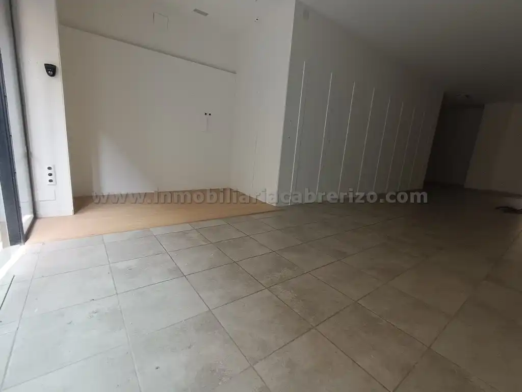 Local en venta en Calle Pilar Salarrullana, Gran Via