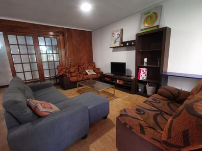 Living room of Flat to rent in Salamanca Capital  with Balcony