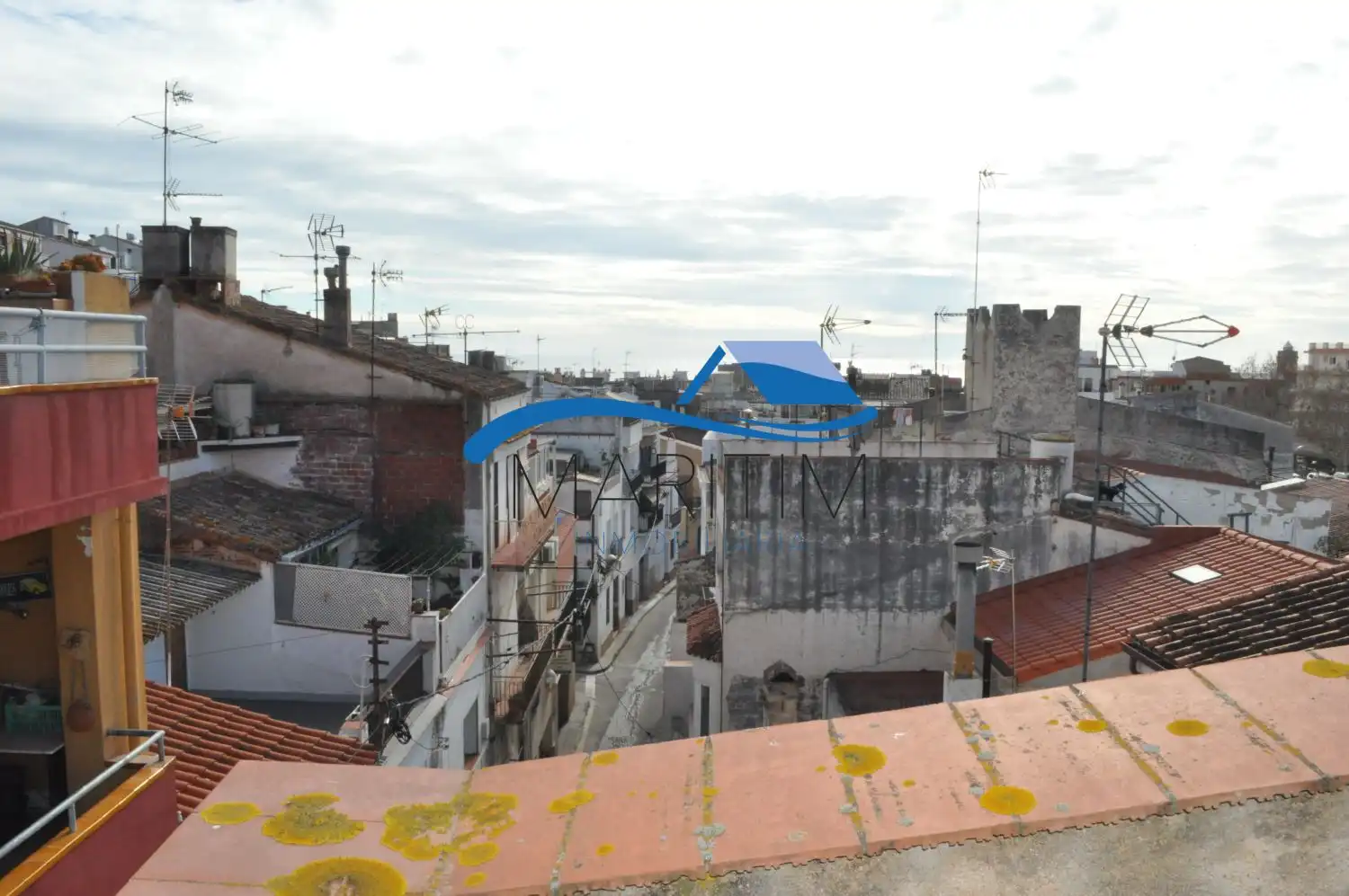 Vista exterior de Edificio en venta en Canet de Mar