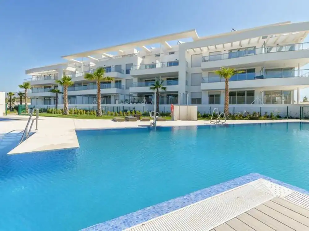 Penthouse with pool for sale in El Faro de Calaburra - Chaparral