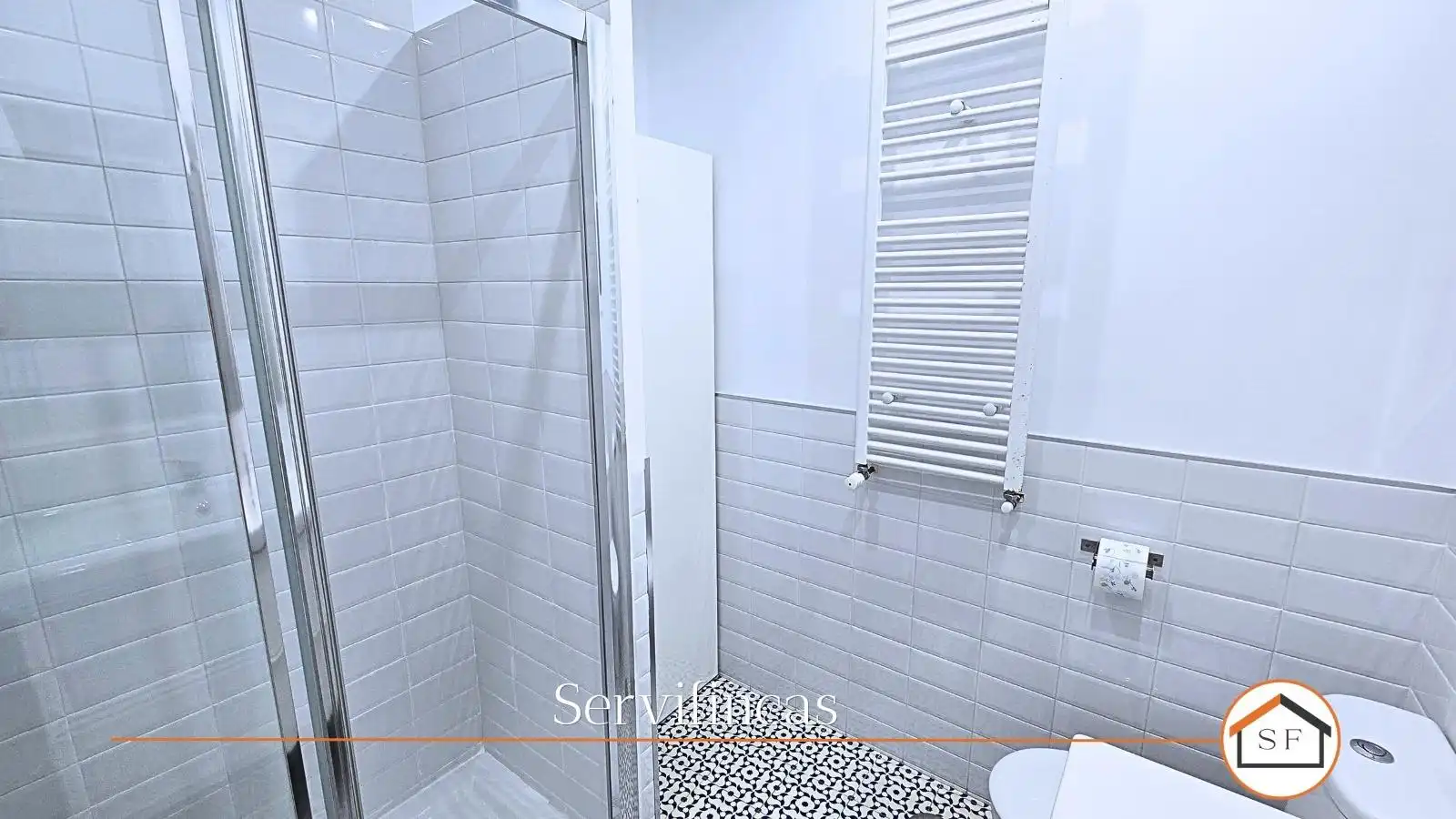 Bathroom of Flat for rent in Madrid  with Heating and Furnished