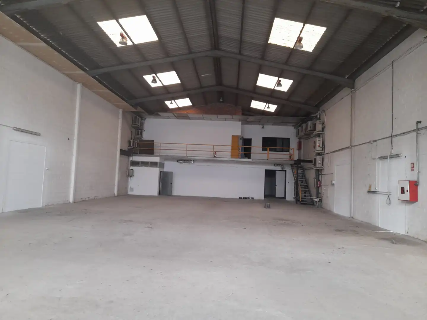Nau industrial en venda a Carrer Carles Buhigas, imagen 4
