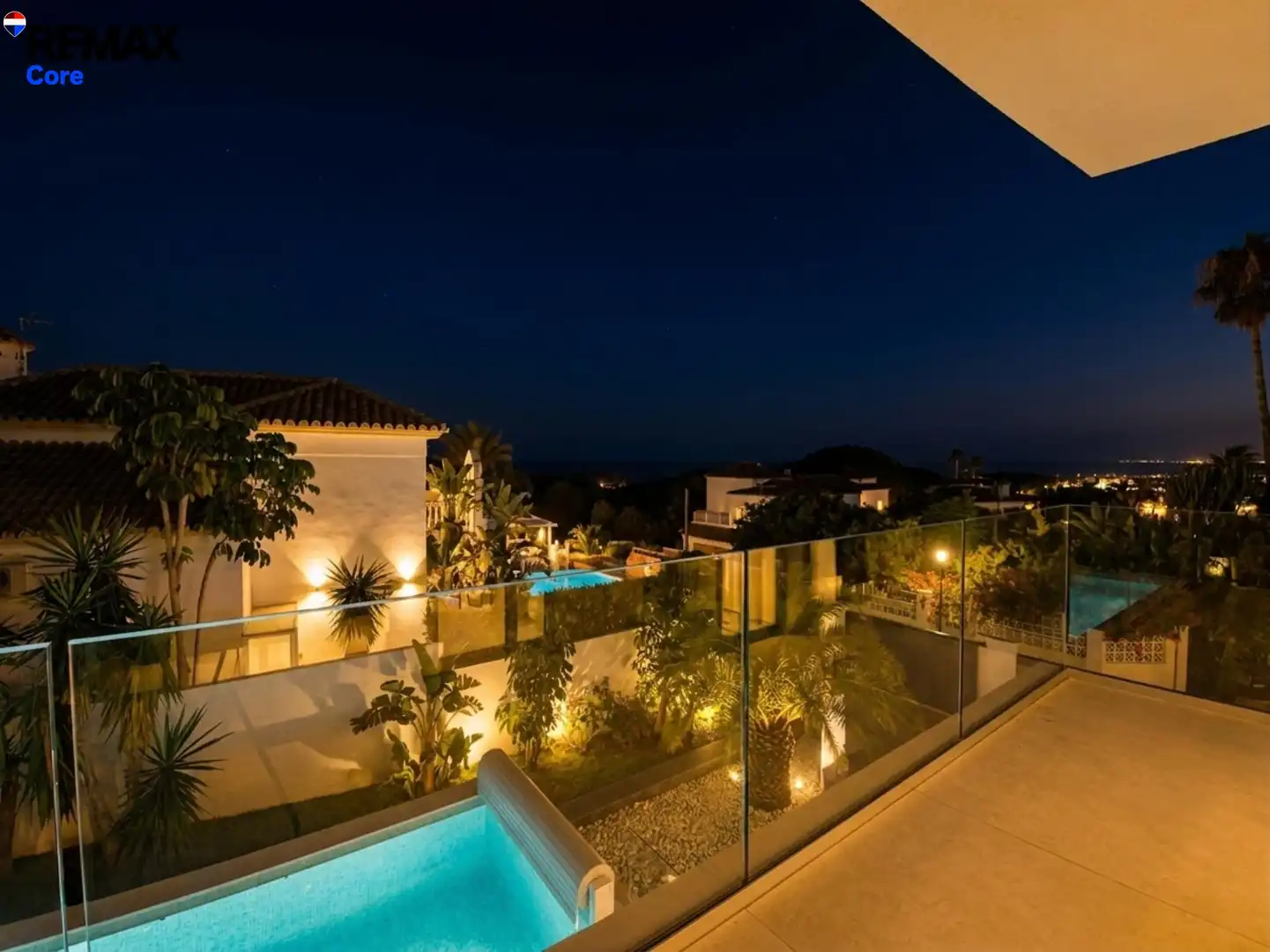 Terrassa de Casa o xalet en venda en Marbella amb Aire condicionat, Calefacció i Jardí privat