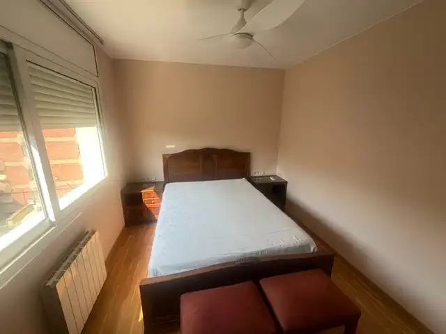 Schlafzimmer von Wohnung zur Miete in Sant Cugat del Vallès mit Klimaanlage, Heizung und Parkett