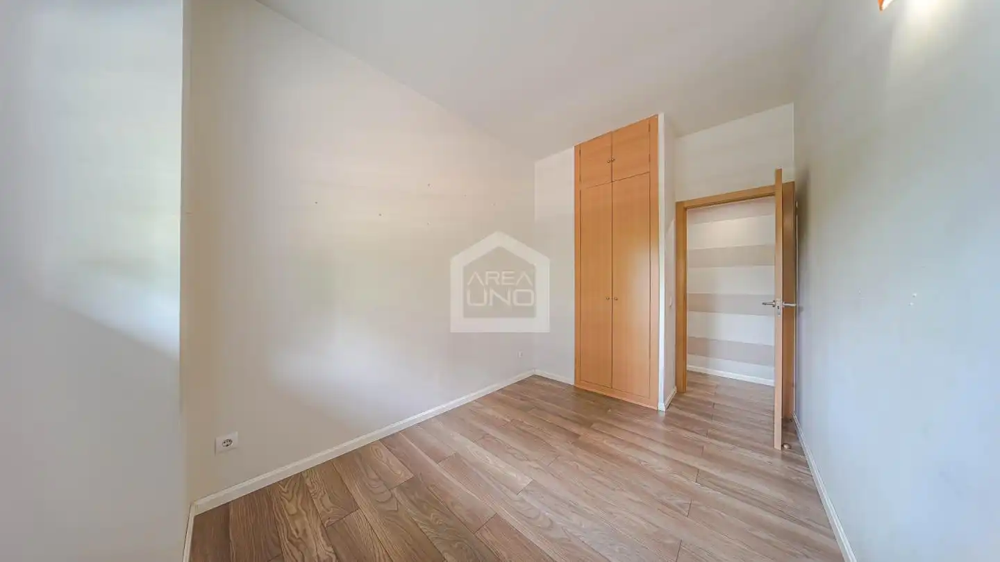 Habitación de Planta baja en venta en Alcorcón con Calefacción y Trastero