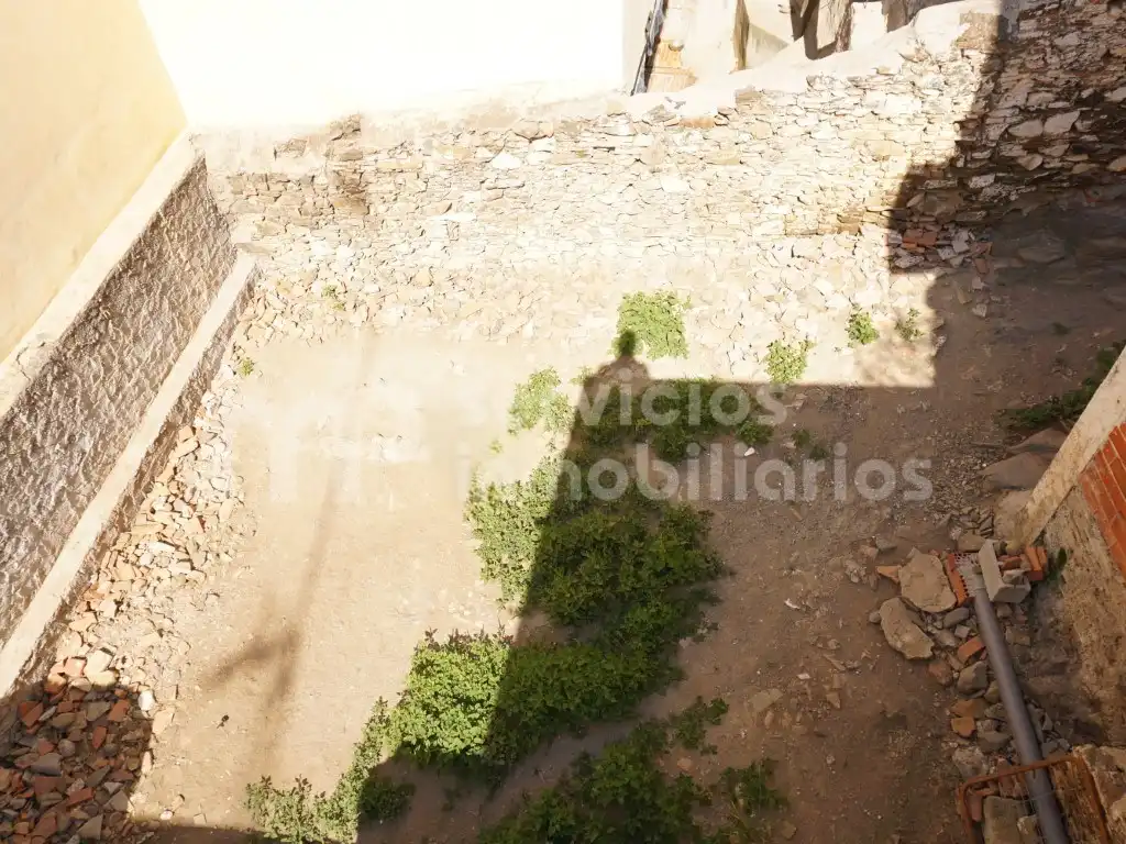 Casa adosada en venta en Benamocarra con Jardín privado, Terraza y Amueblado