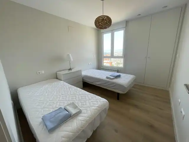 Habitación de Piso de alquiler en Alicante / Alacant con Terraza, Amueblado y Internet