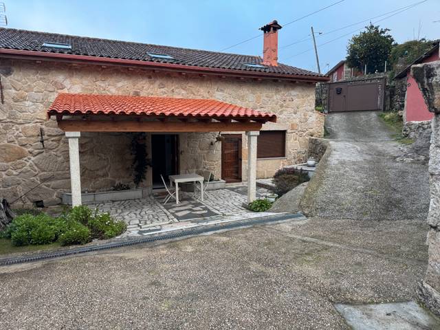 Casa adosada en Alquiler en Arbo