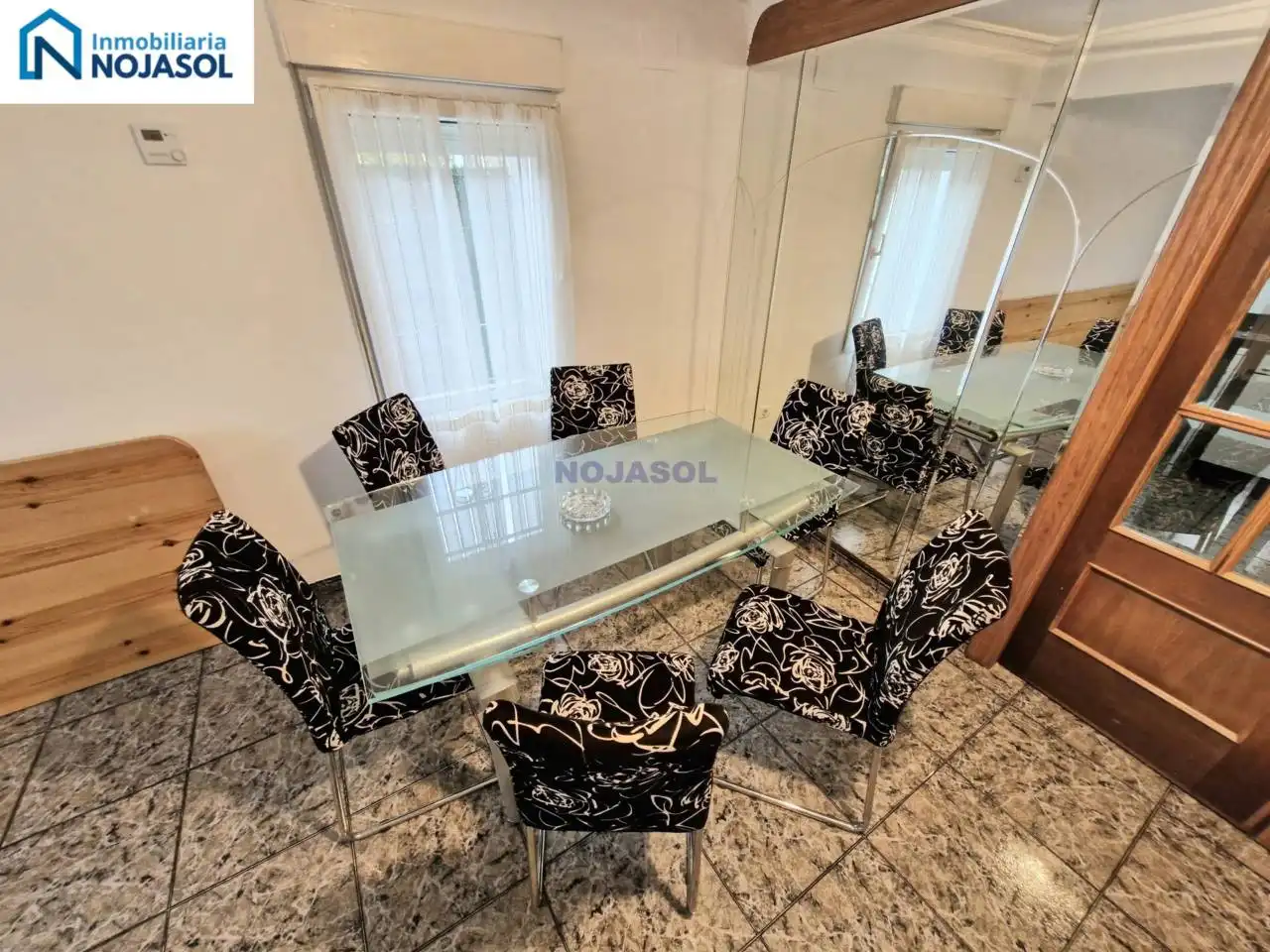 Comedor de Casa adosada en venta en Noja con Calefacción, Jardín privado y Amueblado