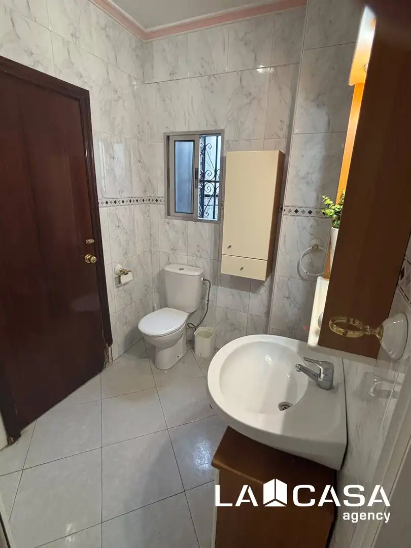 Bathroom of Houses for sale in Dos Hermanas