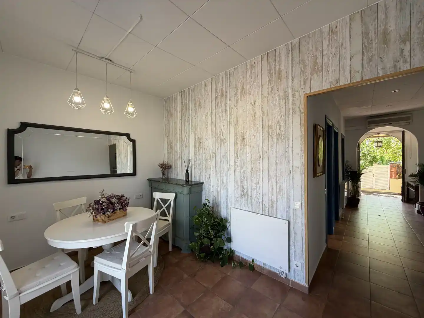 Menjador de Apartament de lloguer en Sant Cugat del Vallès amb Aire condicionat, Jardí privat i Traster