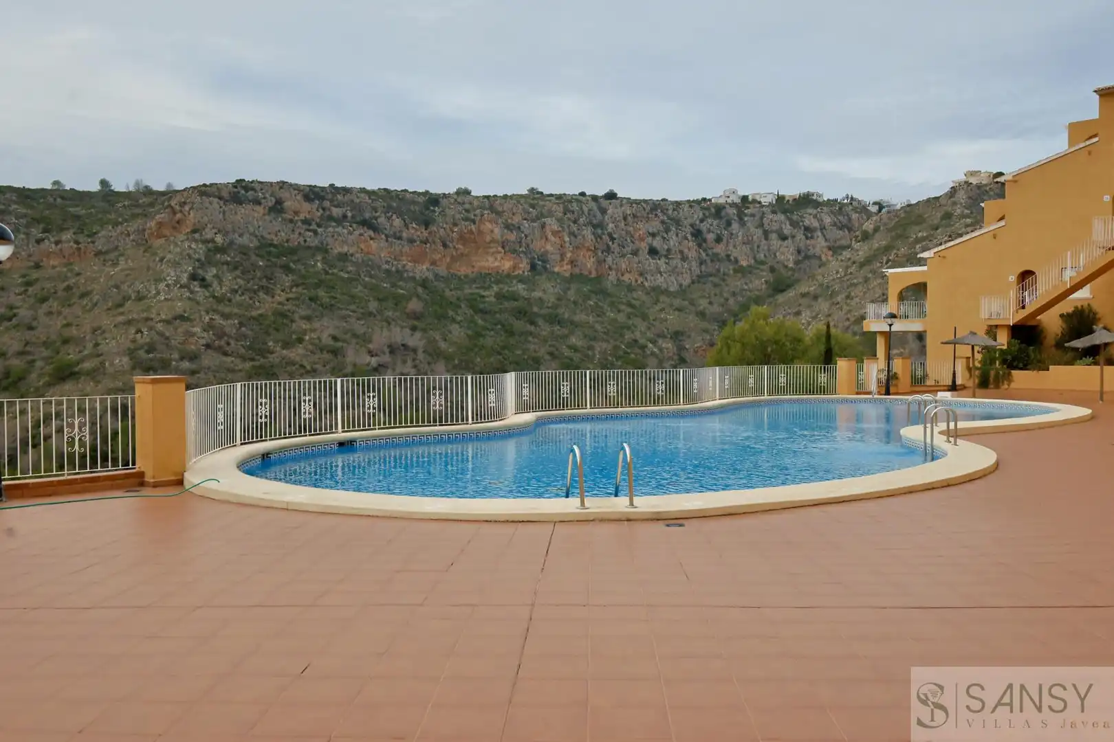 Apartament amb piscina en venda a Cumbre del Sol, imagen 3