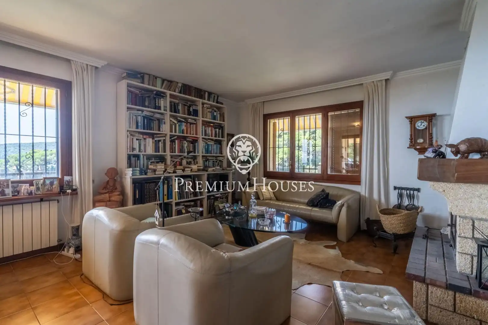 Sala d'estar de Casa o xalet en venda en Arenys de Munt amb Calefacció, Jardí privat i Terrassa