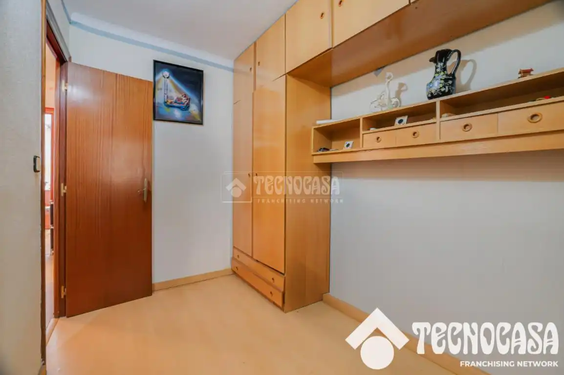 Habitación de Piso en venta en Santa Coloma de Gramenet