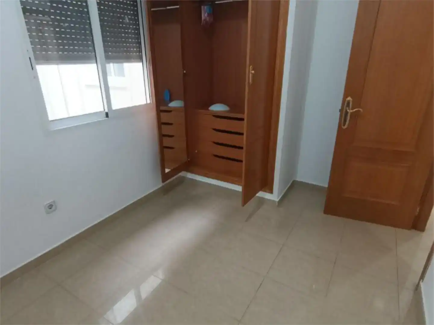 Schlafzimmer von Wohnung zur Miete in Torrent mit Klimaanlage, Schwimmbad und Balkon