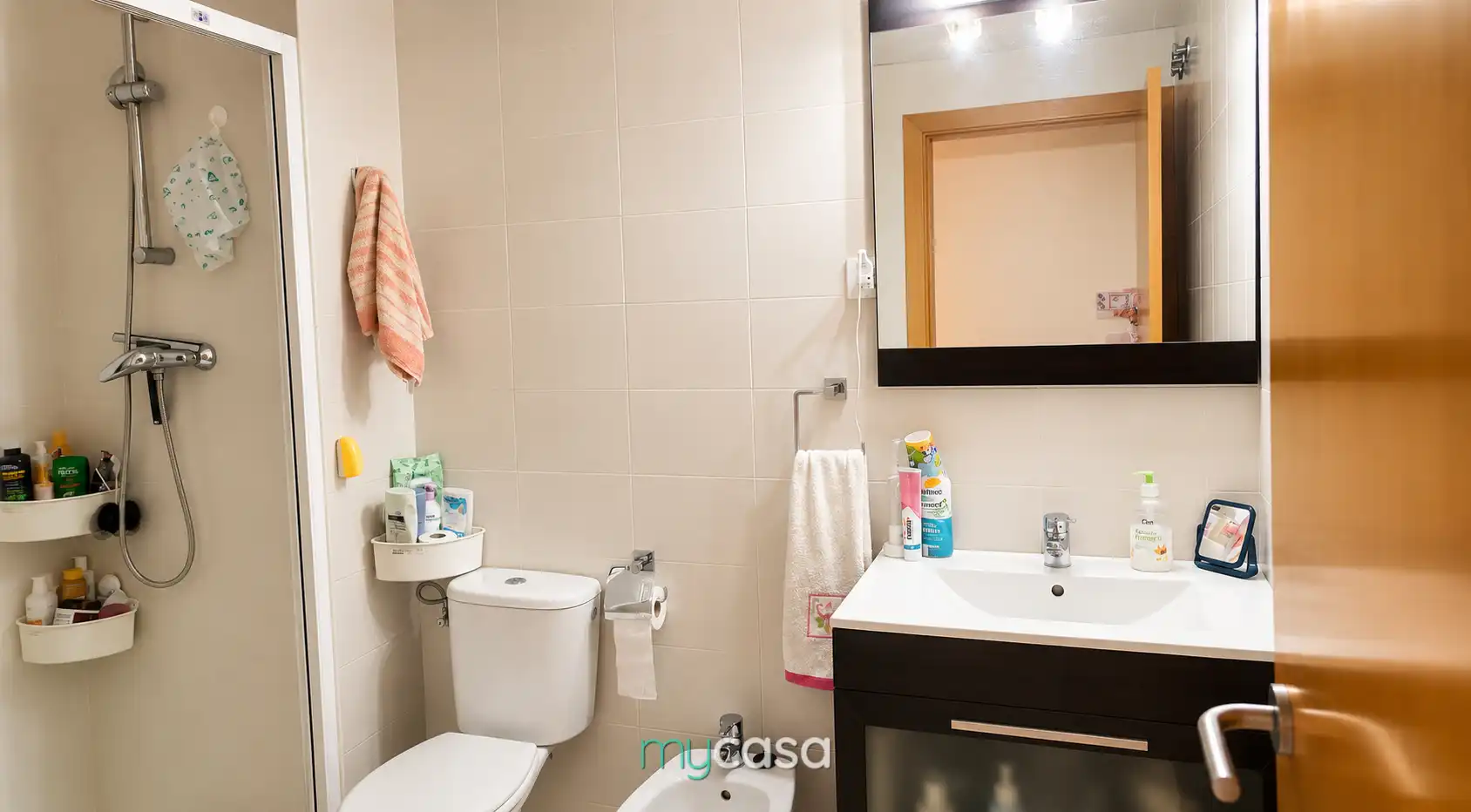 Baño de Piso en venta en Badalona con Aire acondicionado, Trastero y Amueblado