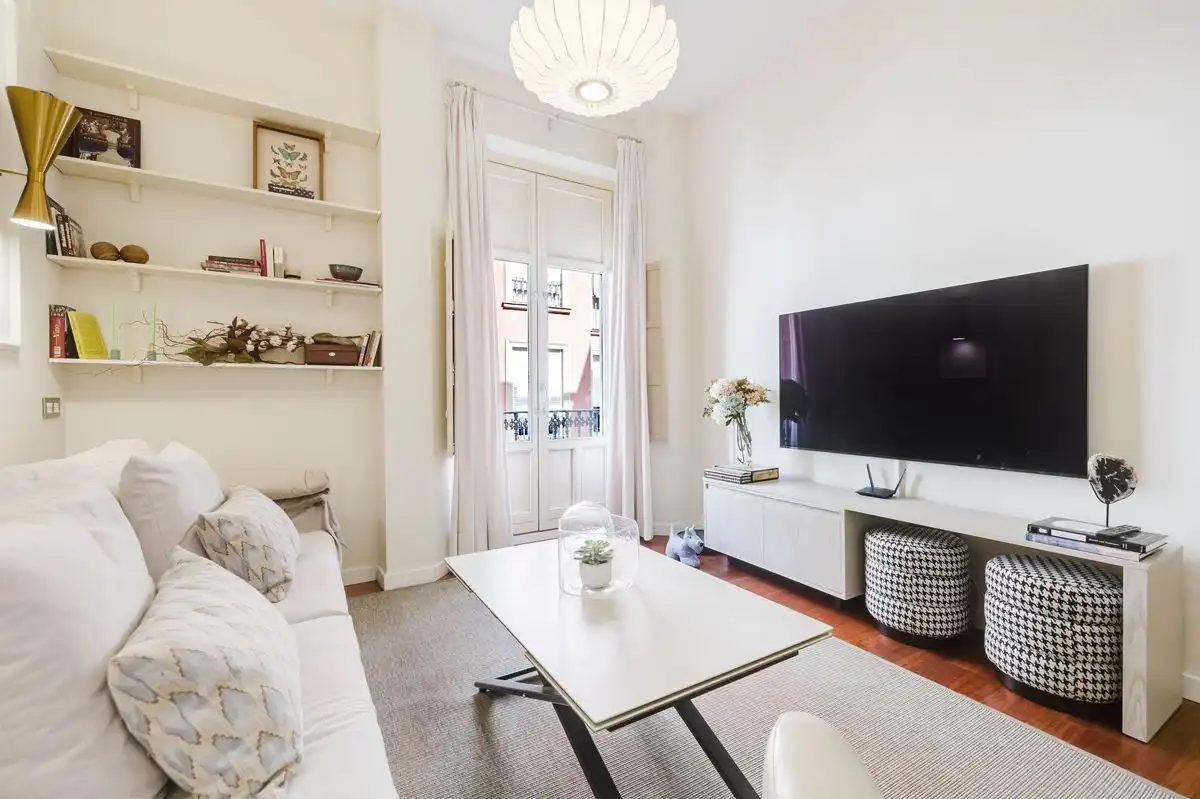 Flat with terrace for sale in Calle Cárcer, imagen 5