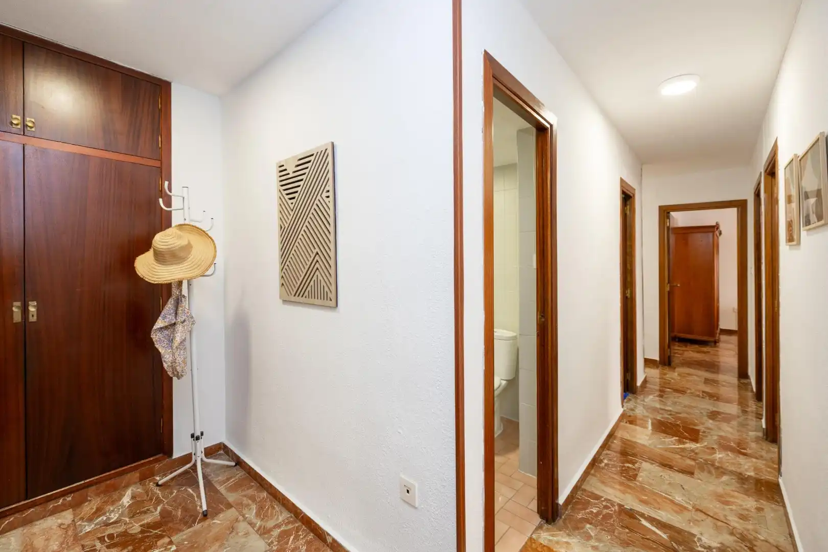 Piso en venta en Granada con Calefacción y Balcón