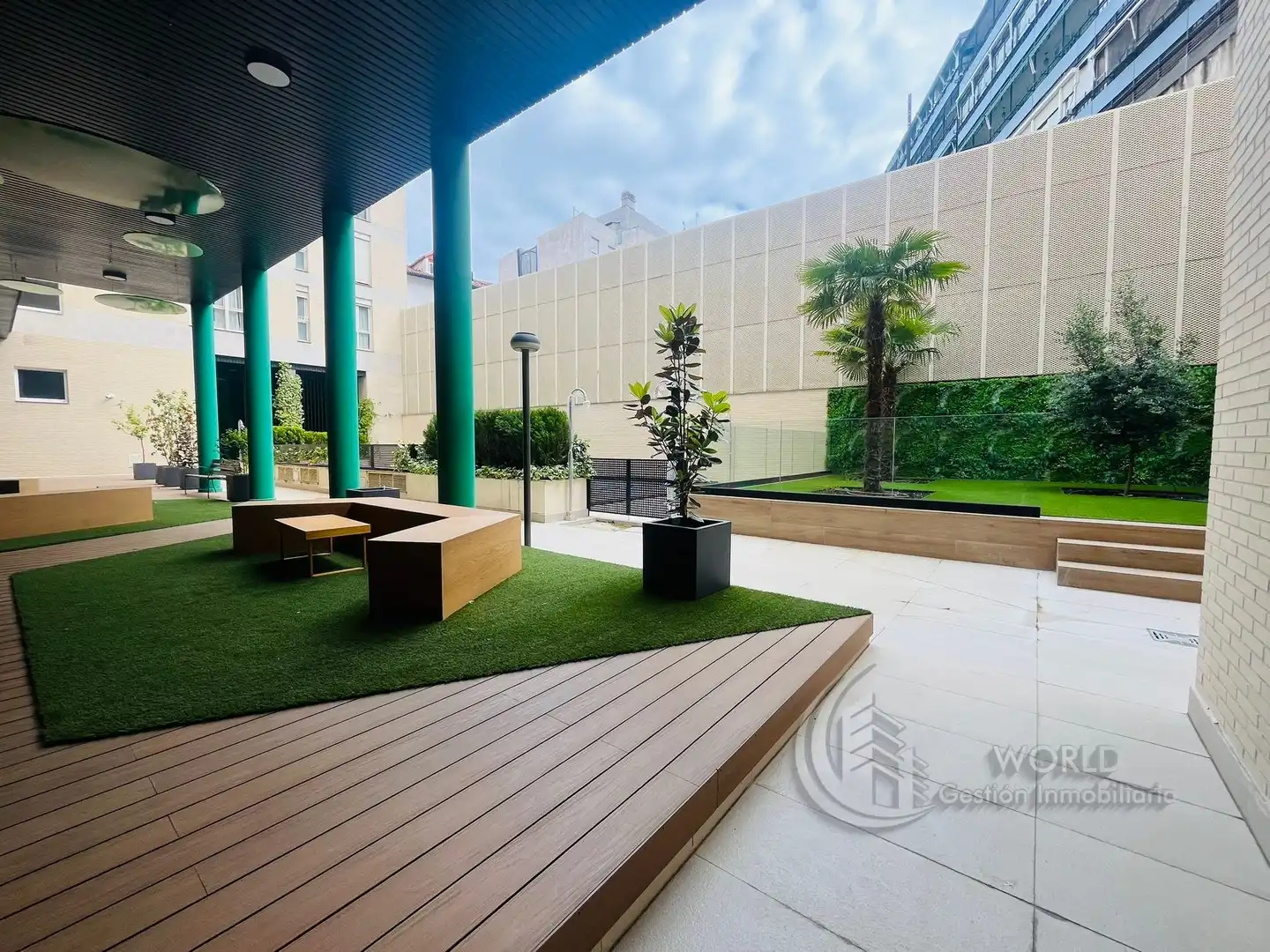 Terraza de Dúplex de alquiler en Madrid con Aire acondicionado, Calefacción y Amueblado
