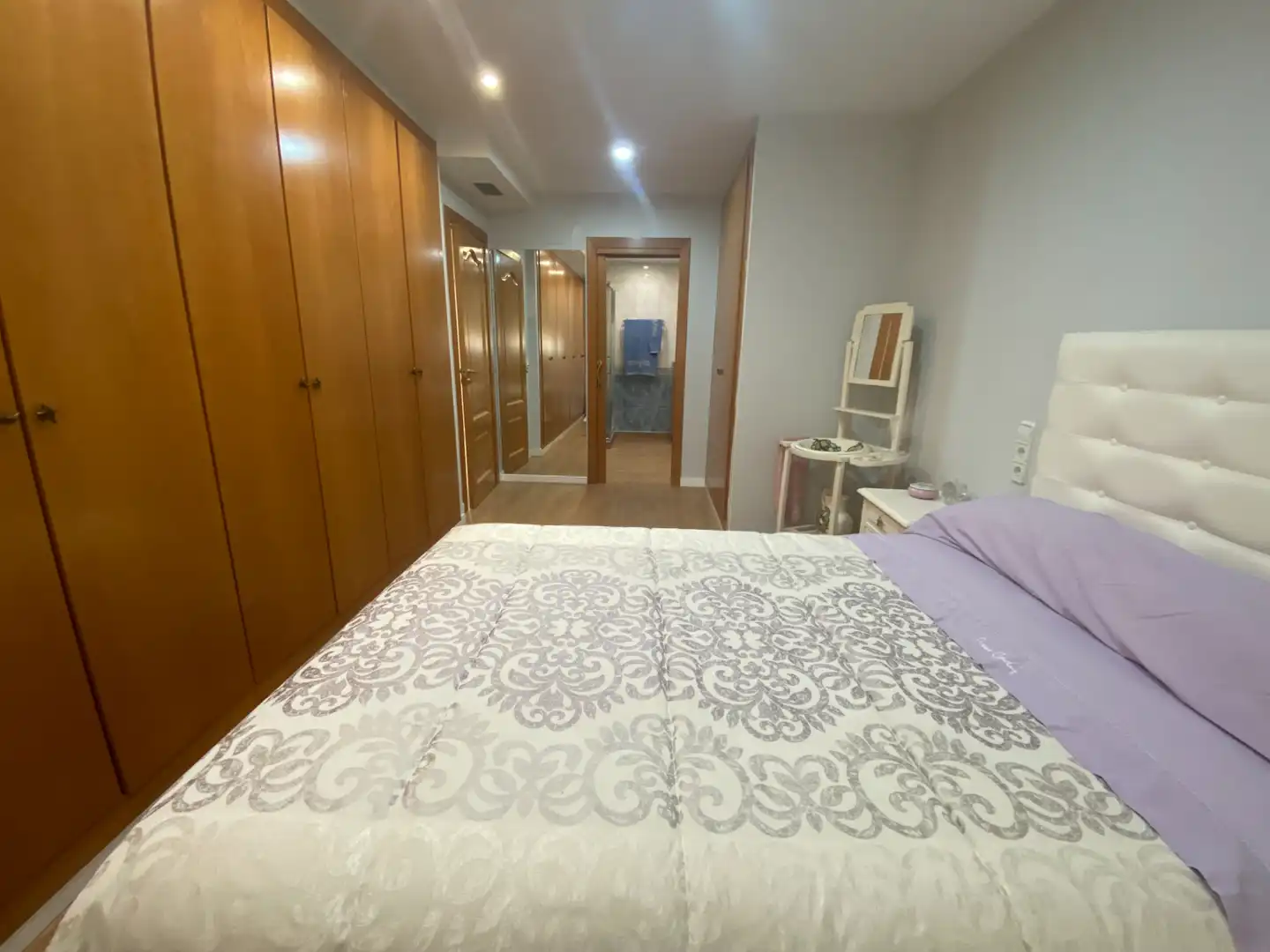 Schlafzimmer von Dachboden zum Verkauf in Valencia mit Klimaanlage, Heizung und Parkett