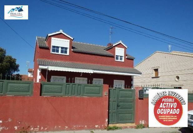 Casa-chalet en Venta en Calle de los Olimos en Méntrida