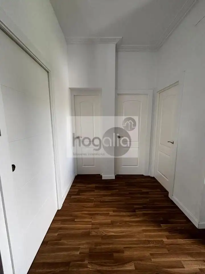 Flat for rent in Ciudad Jardín