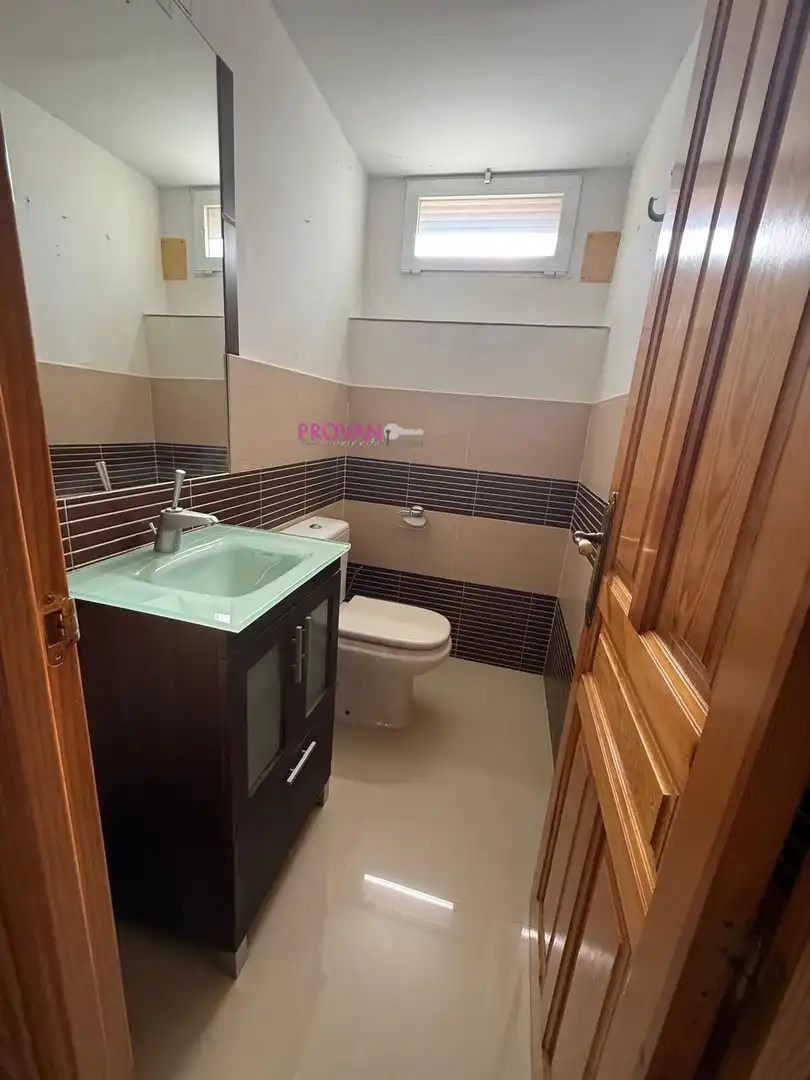 Baño de Casa o chalet en venta en Torres de la Alameda con Aire acondicionado, Calefacción y Terraza