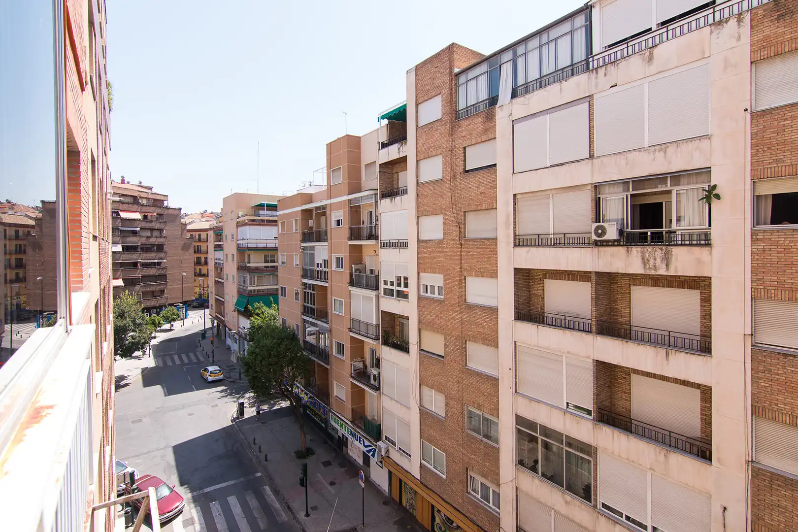 Vista exterior de Pis de lloguer en Granada amb Calefacció, Moblat i Rentadora