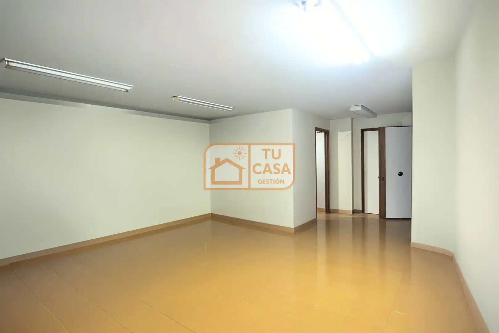 Oficina en venta en Cáceres con Aire acondicionado, Calefacción y Trastero