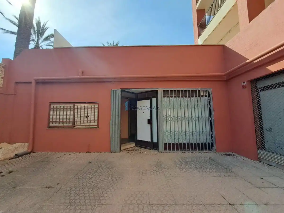 Vista exterior de Local en venda en Benicasim / Benicàssim