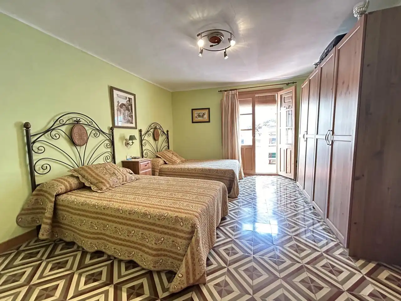 Dormitori de Casa o xalet en venda en Novallas amb Terrassa