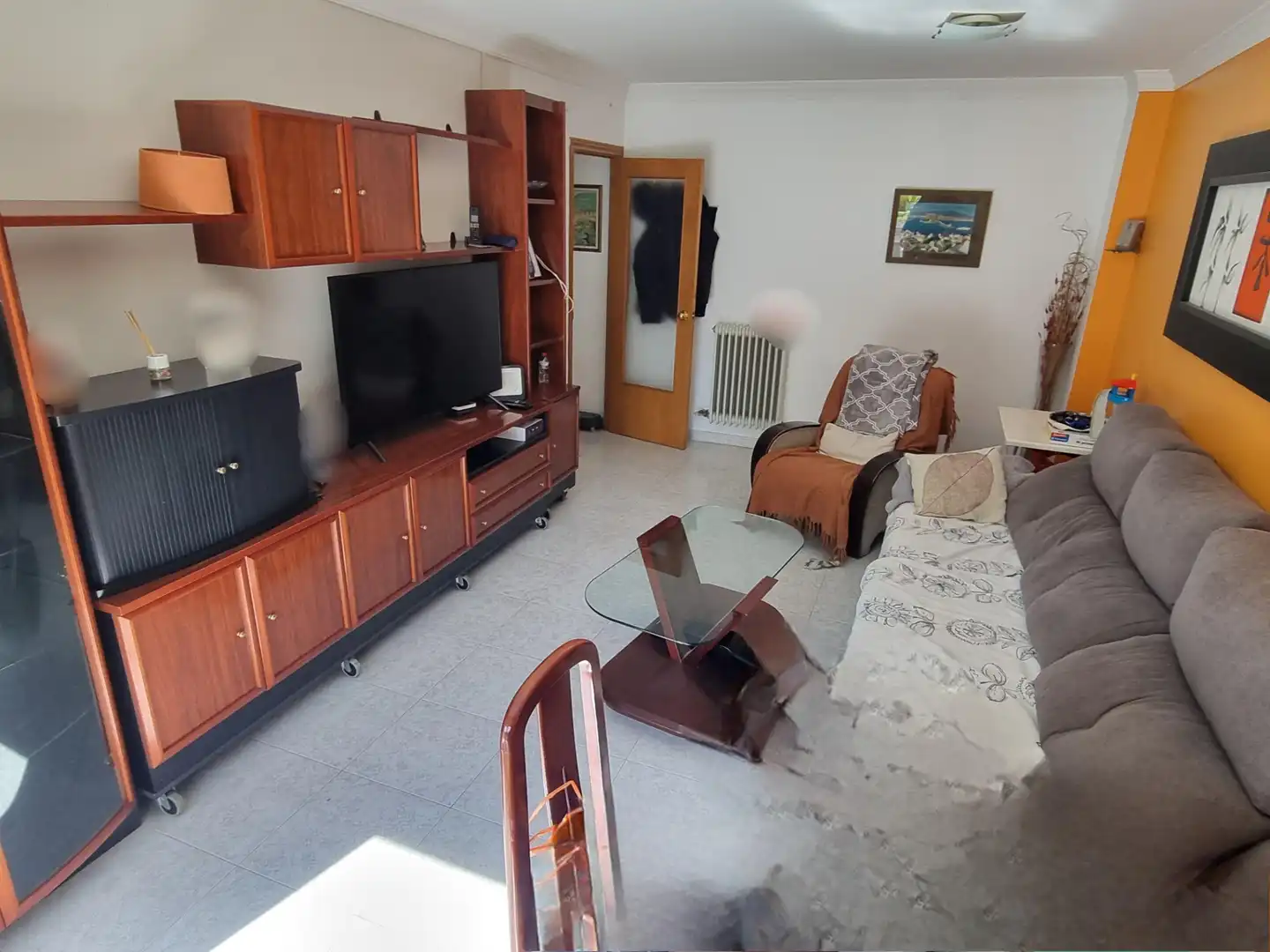 Living room of Flat for sale in Girona  with Air Conditioner, Heating and Terrace