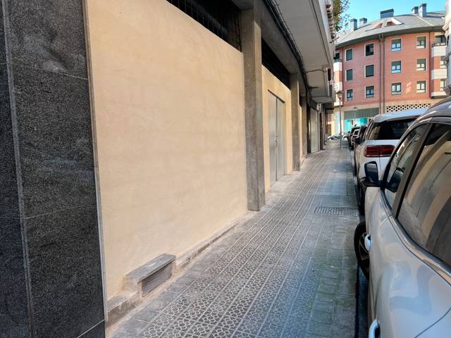 Local comercial en Venta en Enrique Amurrio Kalea en Gernika-Lumo